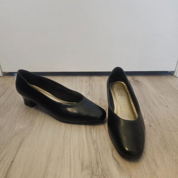 Hush Puppies Shoes - Hush Puppies Soft Style Women's Kitten Heel Loafers Black 9.5M Slip on
